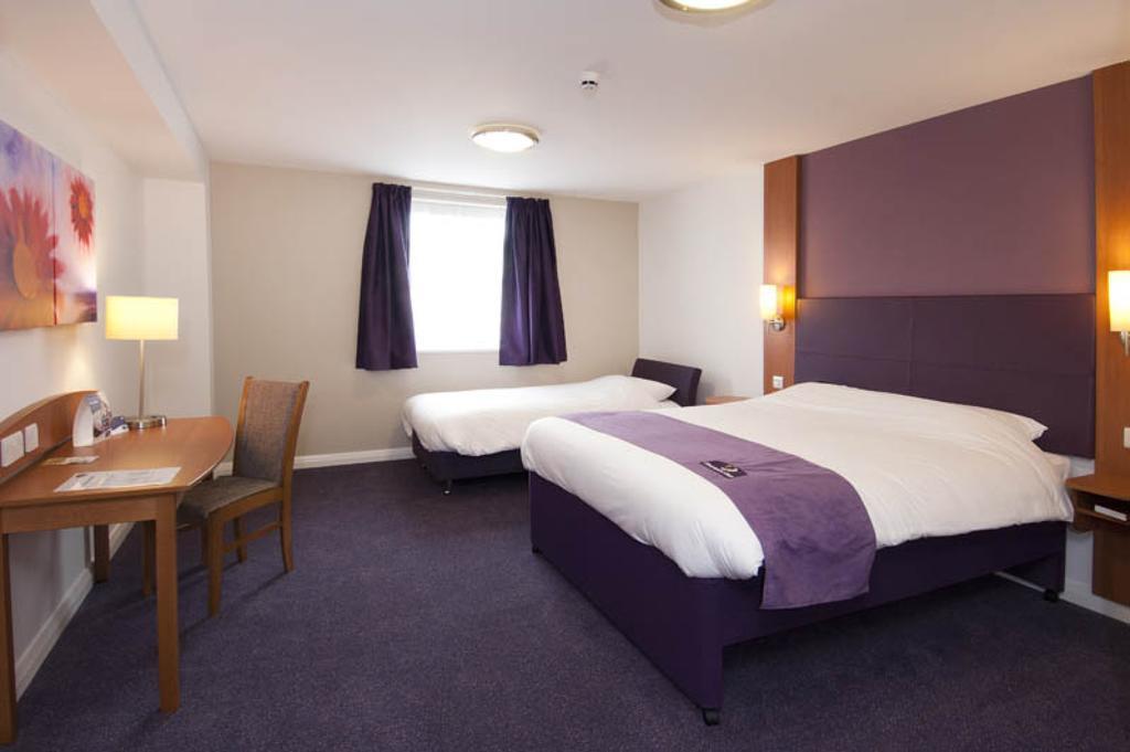 Premier Inn Sheffield Arena 客房 照片